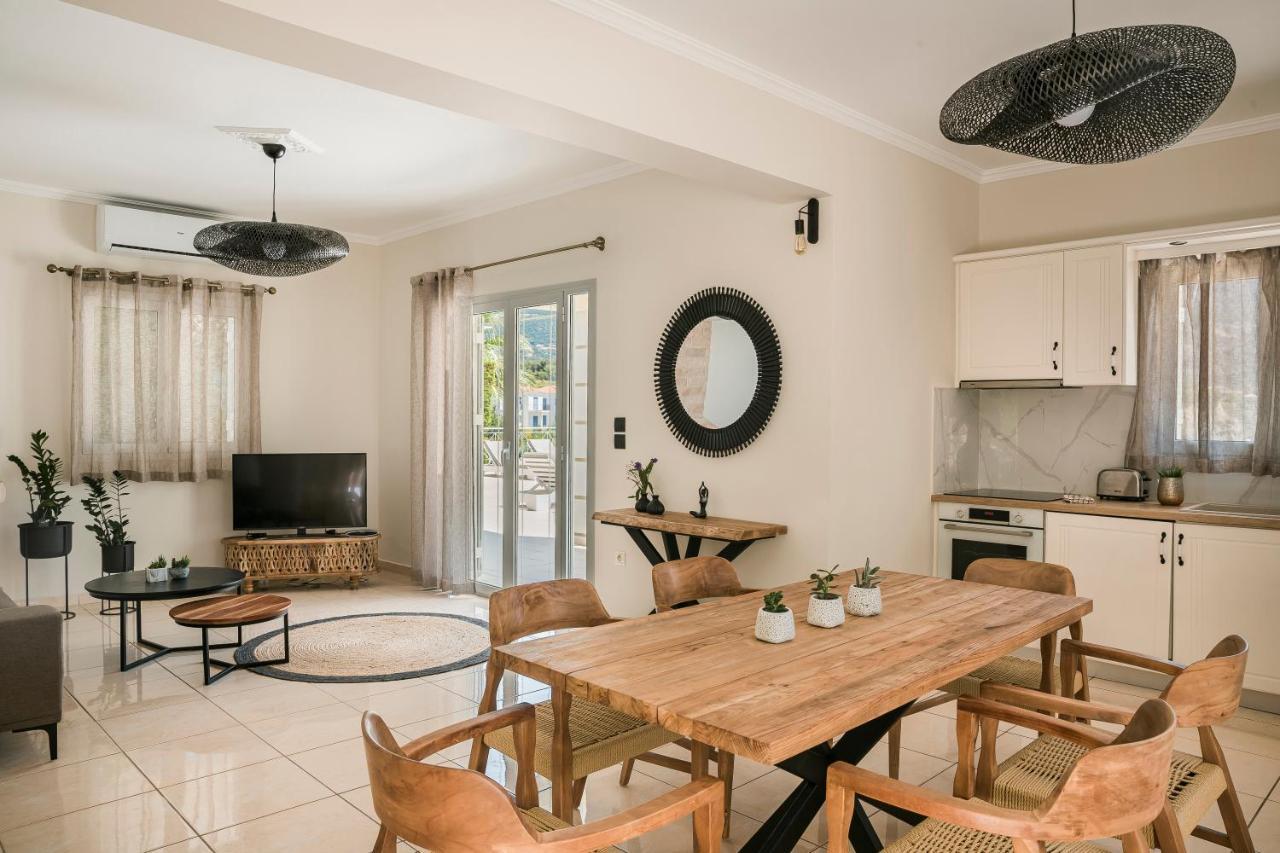 Villa Thalassa Kefaloniaprivatevillas Τραπεζάκι Εξωτερικό φωτογραφία