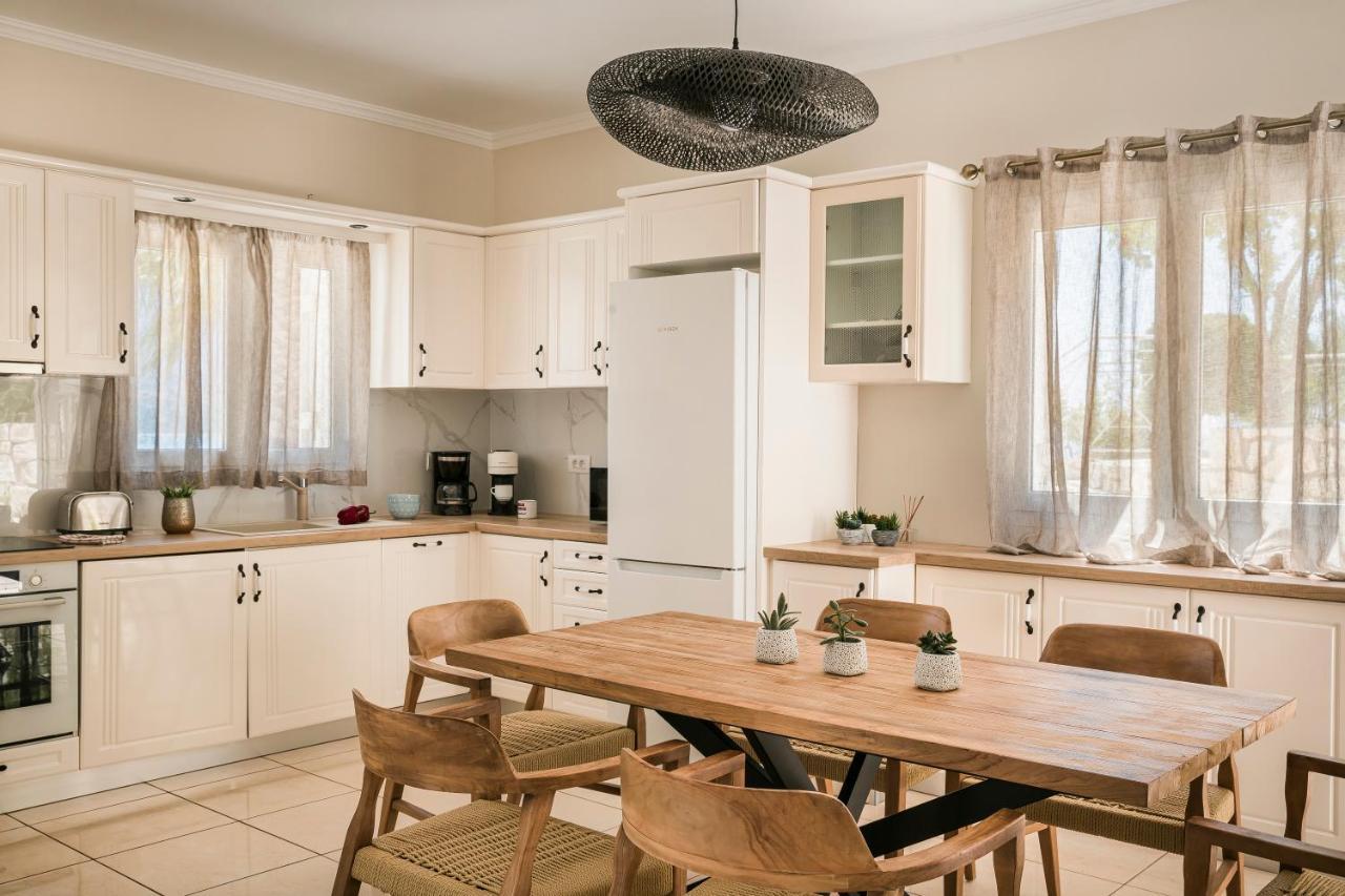 Villa Thalassa Kefaloniaprivatevillas Τραπεζάκι Εξωτερικό φωτογραφία