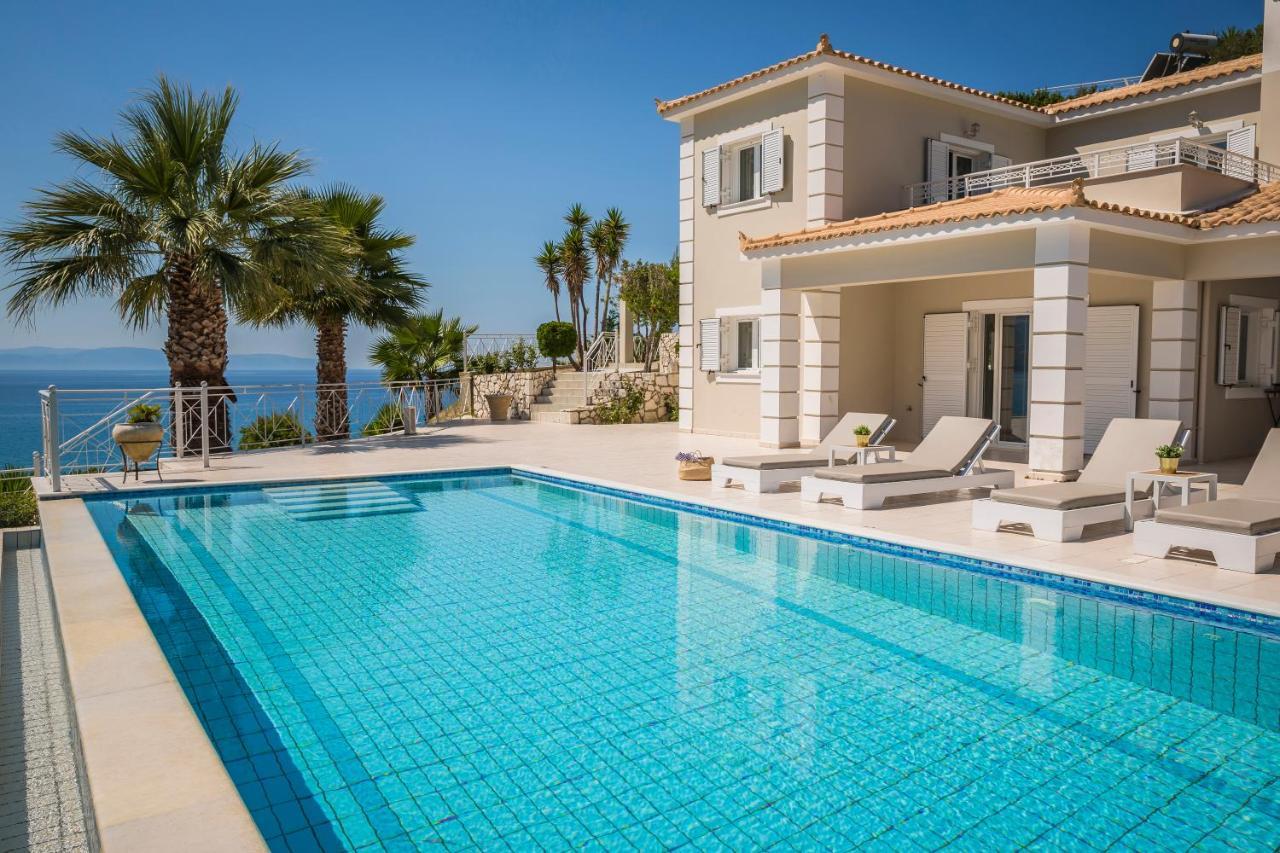 Villa Thalassa Kefaloniaprivatevillas Τραπεζάκι Εξωτερικό φωτογραφία